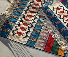 Carpets & Rugs